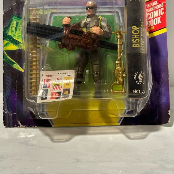 Aliens Bishop Android Space Marine Action Figure Gatling Gun Comic Book‎ - Picture 6 of 10